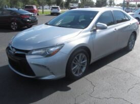 2016 Toyota Camry SE 4dr Sedan