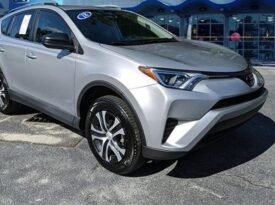 2018 Toyota RAV4 LE 4dr SUV