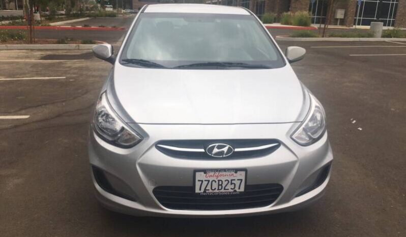 2017 Hyundai Accent SE Hatchback 6A full