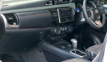 2017 Toyota Hilux Revo RHD full