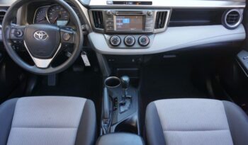 2015 Toyota RAV4 XLE full