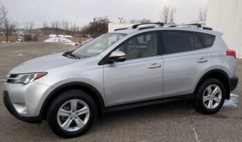 2014 Toyota RAV4 XLE full