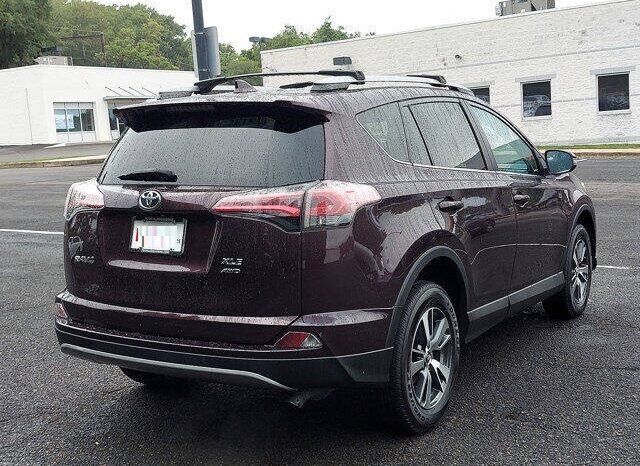 2018 Toyota RAV4 AWD XLE full