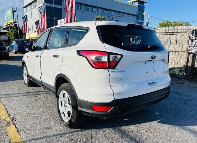 2018 Ford Escape S 4dr SUV full