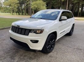 2020 Jeep Grand Cherokee  Altitude