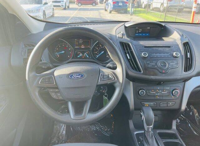 2018 Ford Escape S 4dr SUV full