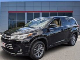 2019 Toyota Highlander Hybrid AWD XLE 4dr SUV