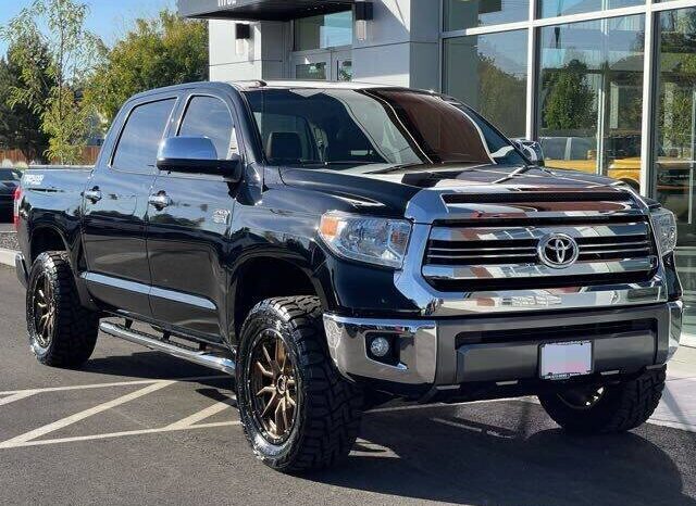 2016 Toyota Tundra 4×4 1794 Edition 4dr CrewMax Cab Pickup full