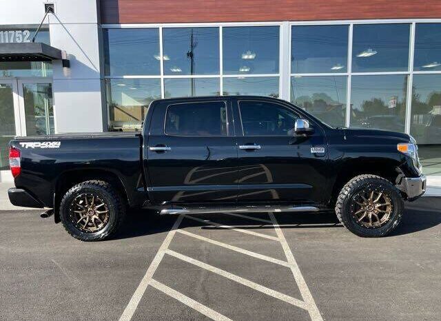 2016 Toyota Tundra 4×4 1794 Edition 4dr CrewMax Cab Pickup full