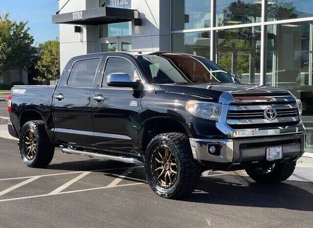 2016 Toyota Tundra 4×4 1794 Edition 4dr CrewMax Cab Pickup full