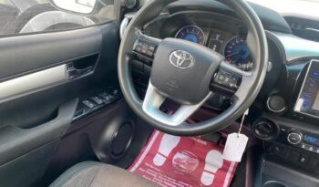 2017 TOYOTA HILUX DOUBLE CABIN 2.7L full