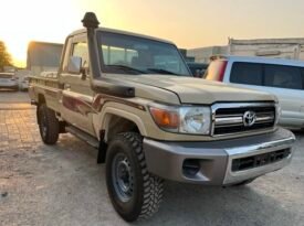 2017 TOYOTA LAND CRUISER