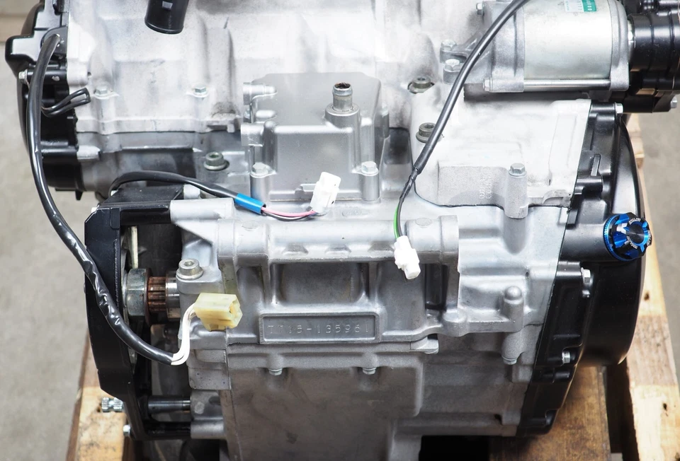 Suzuki 07-08 GSXR1000 Complete Engine Motor K7 K8 2007 2008 - Image 4