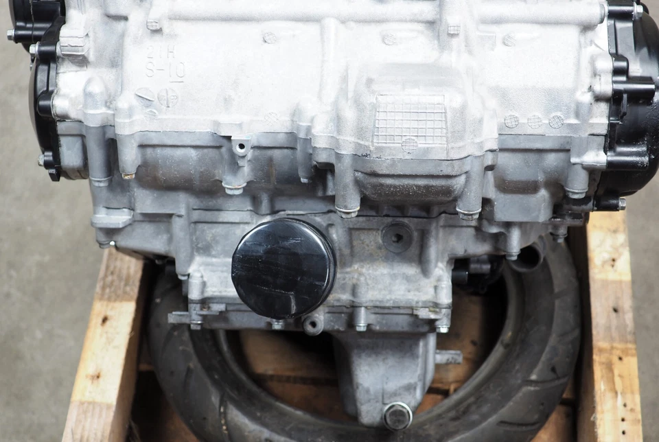 Suzuki 07-08 GSXR1000 Complete Engine Motor K7 K8 2007 2008 - Image 9